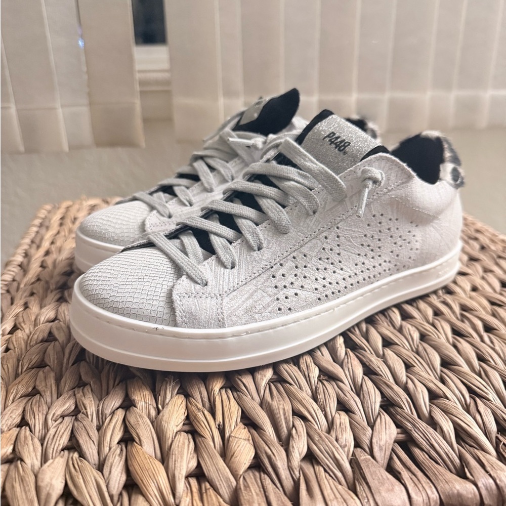 NWT P448 John Sneaker white/grey 36